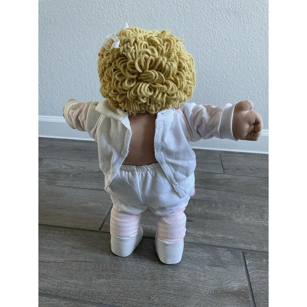 1982 cabbage patch doll Hong Kong Green Eyes Blonde With Sister 2015 EUC - Picture 5 of 14